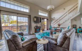 The Endless Summer - Meredith Lodging